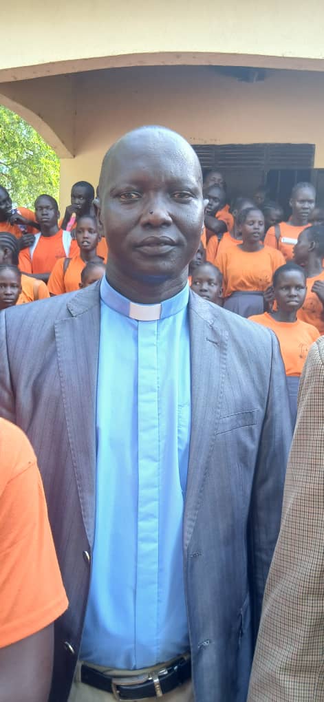 Rev. David Per Dut